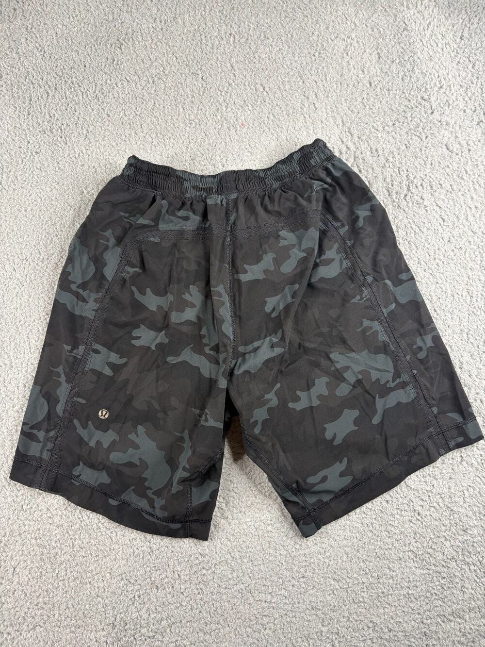 Lululemon Athletic Running Shorts Men's Small Brown Green Camouflage Activewear